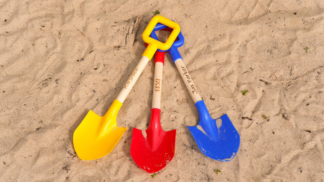 Personalized Beach shovel for kids, Engraved Beach shovels, sand shovels, party favors beach wedding, Sandbox shovels